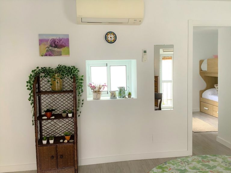 Hallway 5 edited1 768x576