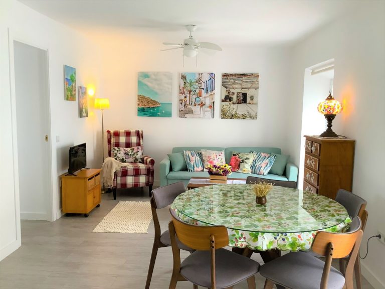 More salon 2 edited1 768x576