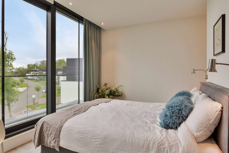 Alle Fotos 1 von 1 16 768x512