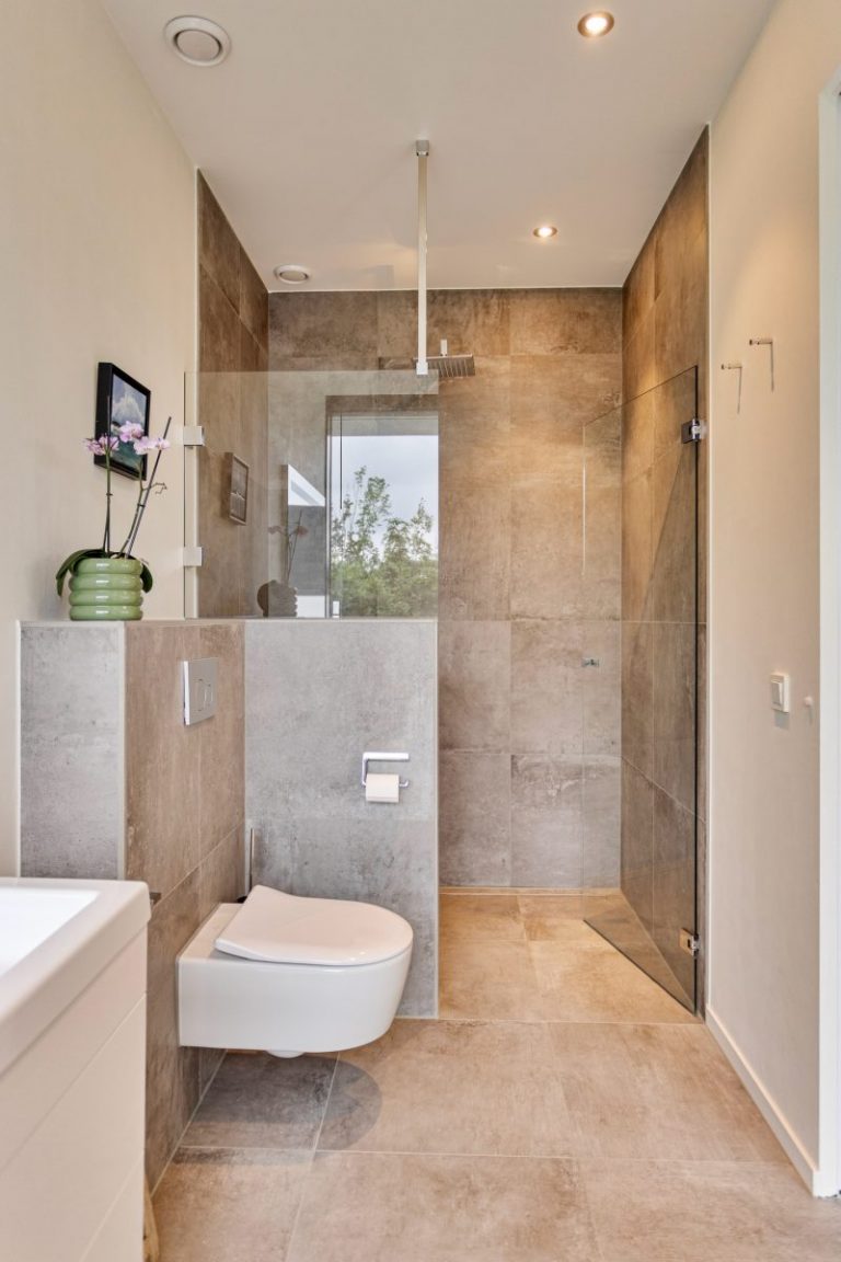 Alle Fotos 1 von 1 5 768x1152