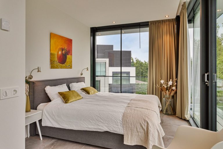 Alle Fotos 1 von 1 8 768x512