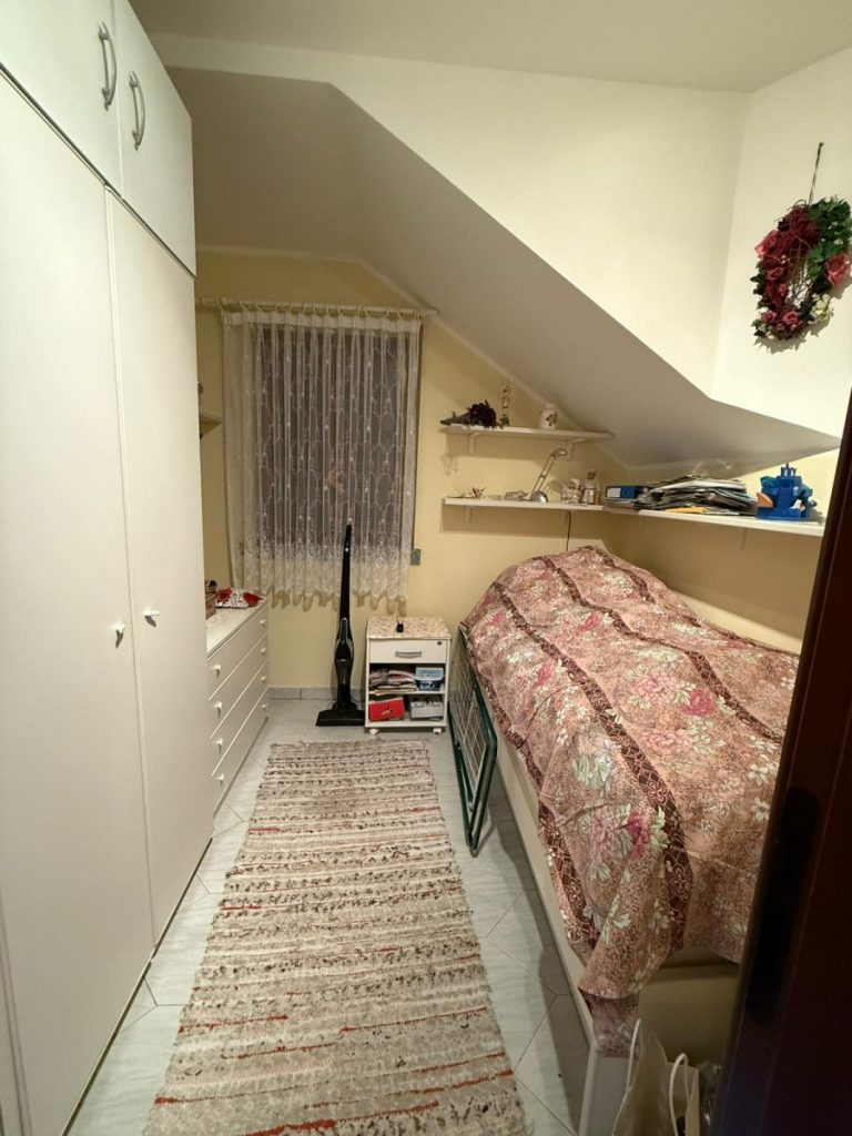 Kinderzimmer 768x1024